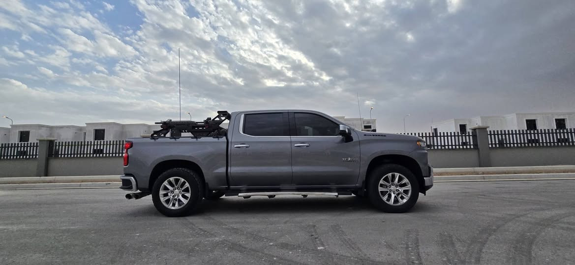 للبيع شيفروليت سلفرادو فئه LTZ  البجم العريض نيكل الفول مع علامة ضوئيه ضوء القمر ( مغلفه نانو البچم كامل ) 
مكان السيار البصره 
ماشية 100 mil فقط

فول مواصفات 
كشن كهرباء 
خزن ميموري 
سلايد فتحه سقف < 
تبريد خلفي 
باب طويل المرغوب < 

رقم بغداد مميز تحويل نفس اليوم 
باب خلفي كهرباء ( شفط ) يفتح ويغلق ريموت
رباعي 4x4 

محرك V8 5.3 
دوسات نيكل 
اوتو ستارت 
نضام اقتصاد الوقود 
(ويل كب مميز ) عدد 5 مع سبير يعني 6 تاير 

تايرات حجري اصلي ياباني  5 تايرات بحالة الوكالة 
لايت ليد زنون 
بروجكتر زنون 
شاشه كامره مع لمس 
بروجكتر بنيد + بدي 
بك لايت ليد LTZ 
علامة ضوء القمر ليد 
 يدات نيكل بجم نيكل 
( السياره لون مميز )
_ السياره جاهزة جاهزة 
( البجم مغلف نانو بالكامل )

تبريد جديد + حدايدة جديده كله اصلي وكاله 
_ سياره كفاله بيها بارد قليل فقط  داخله تقرير مياه امطار تعمل وتسير مع بصمات عدد 2 
السعر  ( 255 )
***********  يوجد واتساب للتواصل
مكاني البصرة 
(ملاحضة كمالياتها مو وياها تريدهن كلشي بسعره)
