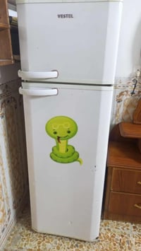 ثلاجة كبيرة • الموصل حي الانتصار • مندوبة عمولة