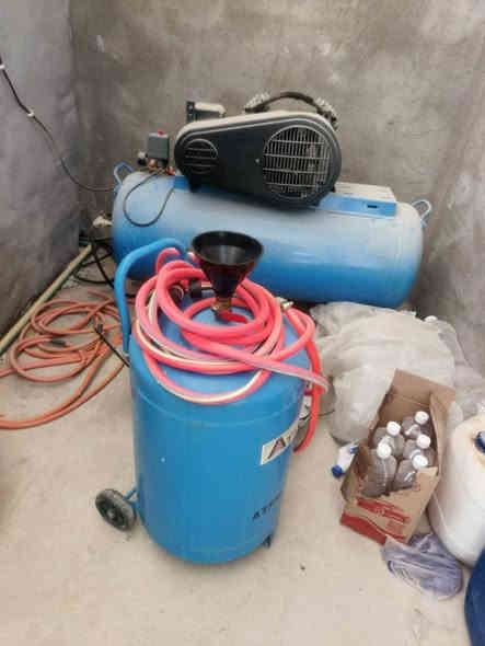 سلام اعيكم للبيع كمبريسر ابو ٢٥٠ لتر جديد دهن شركه بعده بي ستخدام أقل شهر شرط ومكفول من كلشي رقمي*********** عنواني الحيدرية خان النص
