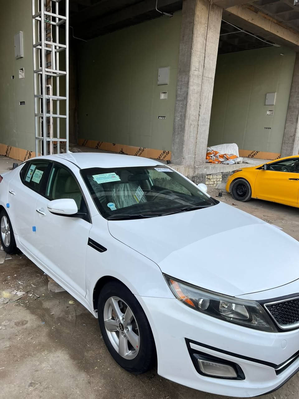 السلام عليكم
كيا اوبتيما 2015 وارد امريكي

بيه جاملغ مبدل وصبغ هلال خلفي وشويه من الباب حره تحويل مشروع وطني تحويل مباشر بأسمك محرك 2400 مواصفات نص فول السياره جديده وجاهزه كير محرك تبريد حداديه تخم تاير للاستفسار *********** مكاني ناصريه مركز السعر 112
