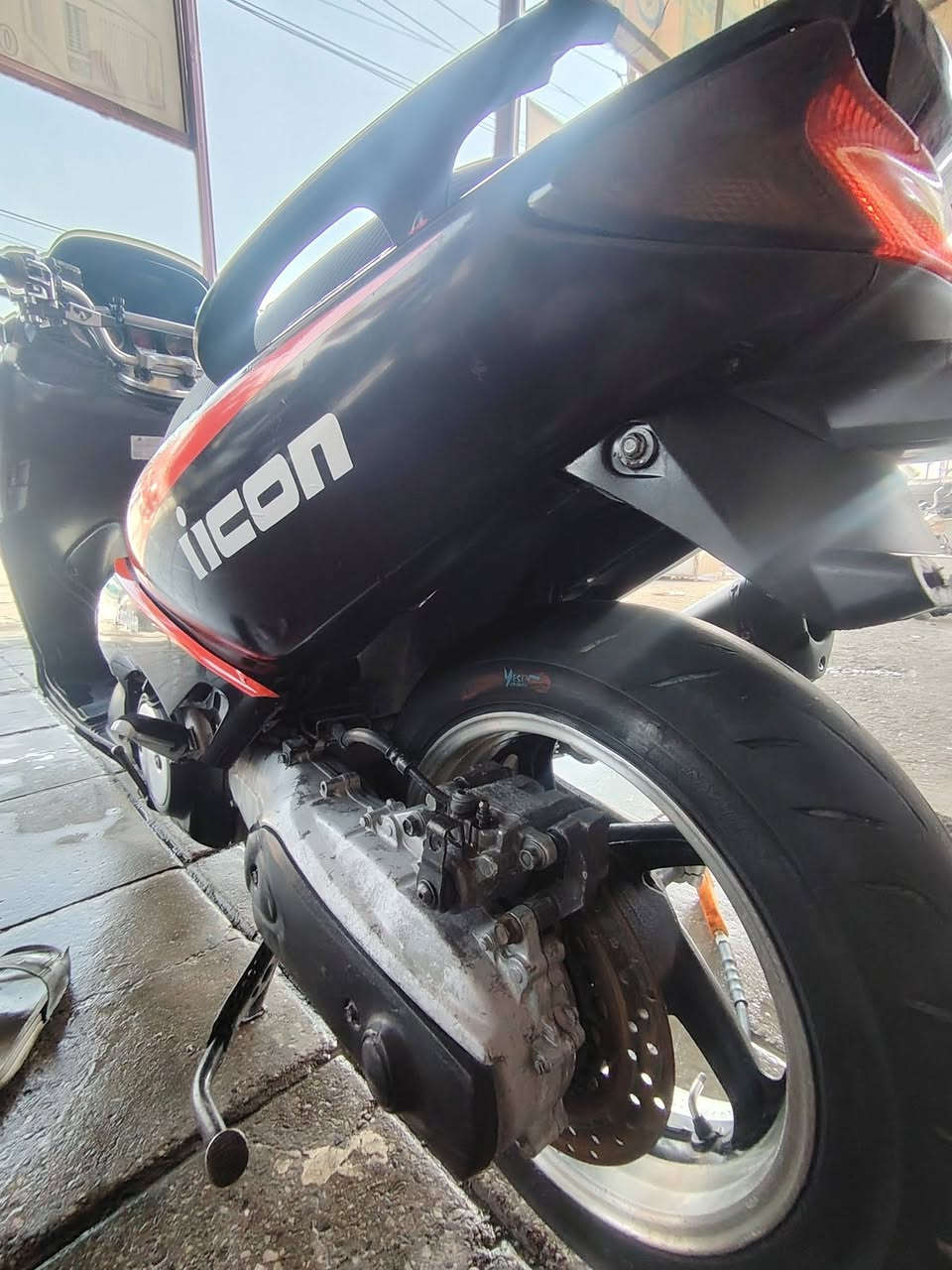 سلام عليكم تي ماكس 2008 للبيع دراجه مكفوله كفاله عامه مابيها ايشي السعر 20 ورقه العنوان بغداد الشعب مقابيل سوق اربعتالاف رقمي ***********
