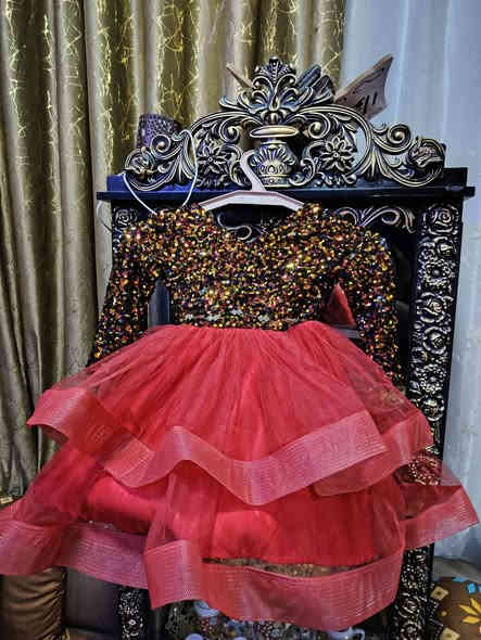 بسم الله الرحمن الرحيم
السلام عليكم عندي بدلات أطفال عمره 3سنه إلى سبعة سنه ملبس، مره وحده وأسعار رخيصة تصفية كنتور ههههههه إلي يحجز على خاص على واتساب ***********
