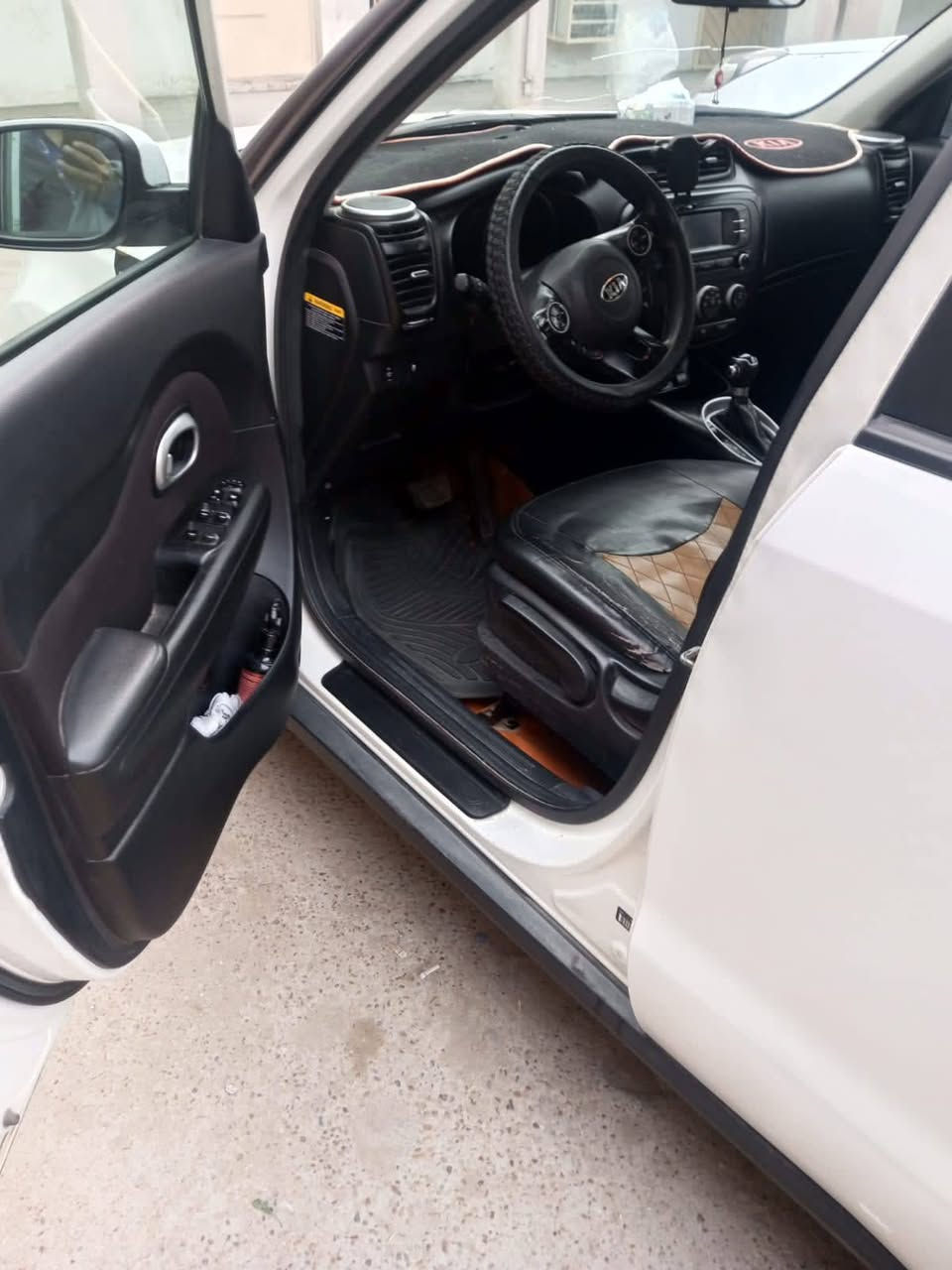 صول 2016 رقم بغداد بسمي
السعر 120 وبيه مجال

مكاني بغداد _ بلديات 

سياره حادثه مثل ما موضح بل سونار + ضربة خفيفة بل جانب 

محرك 1600
كاميرا خلفية 
شاشة لمس 
جام اوتو
مانع انزلاق
تحكمات ستيرن 
٣ انضمه سبورت ايكو عادي 
تحديد سرعة 
CRUISE
الاستفسار ***********
+موجود بل خاص
