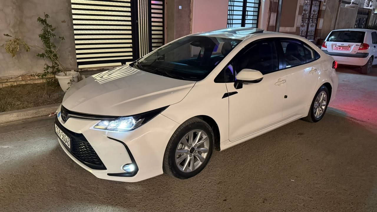 كورلا موديل 25 هايبرد شكل خليجي فول موصفات 1/1 كفاله عامه بعده ع وضع شركه ماشيه 18 الف فقط 
كورلا هايبرد موديل 25 فول 
سلايد روف 
بصمه 
كشنات جلد 
حساسات 
محرك 1.800 
وبعد موصفات معروفه 
مكاني بغداد حي الاعلام رقمي ***********
