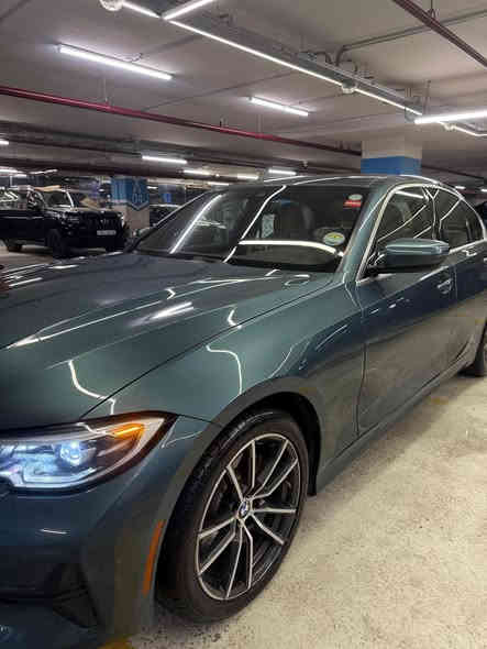 ‏Bmw 330i xdrive 2020 ( مكانهة بغدادد) 

مواصفات 330i xdrive معروفه فول بس مابي داتاشو و كيج الكتروني باقيات فول 

وارد امريكى 
حادثهة بس كلير باب السائق من امريكا عدا كلشي مكفول بالسيارة  موضح بالصور هم 
دعامي لدعاميه بشرط 
كير محرك كهربائيات بشرط
ماشية فقط90 الف كيلومتر حقيقي

سعر/ 238 بي مجال بسيط 
مكان سياره / بغداد 

***********
