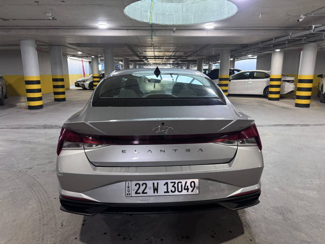 هونداي النترا 2023
وارد أمريكي فول مواصفات بدون فتحه
بصمه
شاشه ابل كاربلاي متصله
رادارات
شحن وايرلس
تدفئة مقاعد 
ترحيب بالأبواب
ويل كب كروم بلادي 
هاند بريك بصمه واوتو هولد
سيستم صوت 
محرك 2000 دوش 
سياقه ذاتيه
السياره ماشيه ٢٣  
وباقي المواصفات المعروفه 
السياره بدون حادث ولا معجون وبدون ايرباك  فقط ثلاث قطع كلير أمريكي 
رقم أربيل هزه وفحص كل جديد 
تحويل او وكاله
السياره جاهزه من كل النواحي بدون اي نقص  
السعر 148
مكان السياره بعداد حي الجهاد
***********
