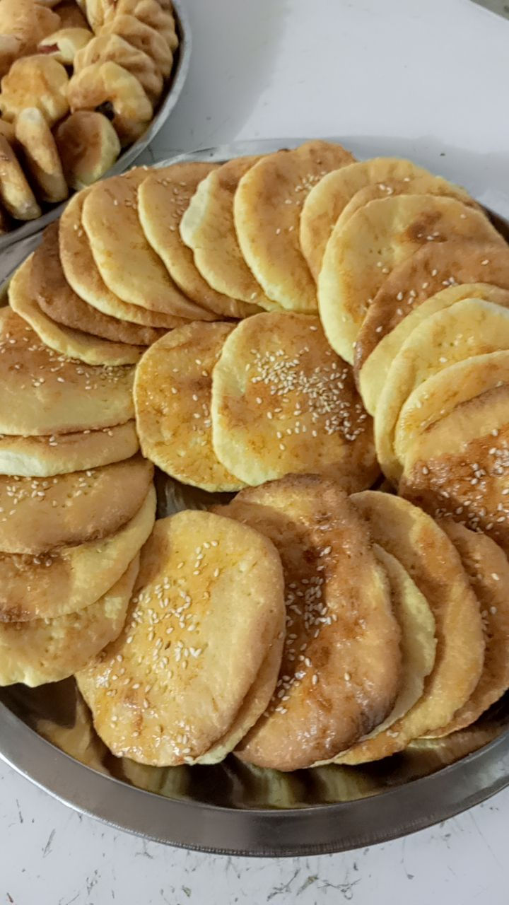 السلام عليكم اشتغل كليجه وخفيفي حسب الطلب
الحشوات حلقوم وتمر وجوز الهند وسمسم وجوز عين الجمل للطلب والاستفسار خاص تتوفر خدمه توصيل داخل بعقوبة


**إذا كنت صاحب هذا الإعلان وتريد حذفه لأي سبب، رجاءا أرسل رسالة إلى الدعم الفني**