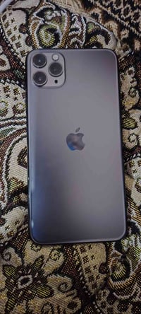 آيفون ١١ برو ماكس • للبيع