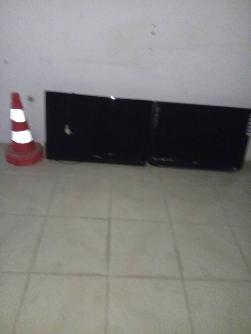 دخل بوفروتنه سعر250هزار

***********
