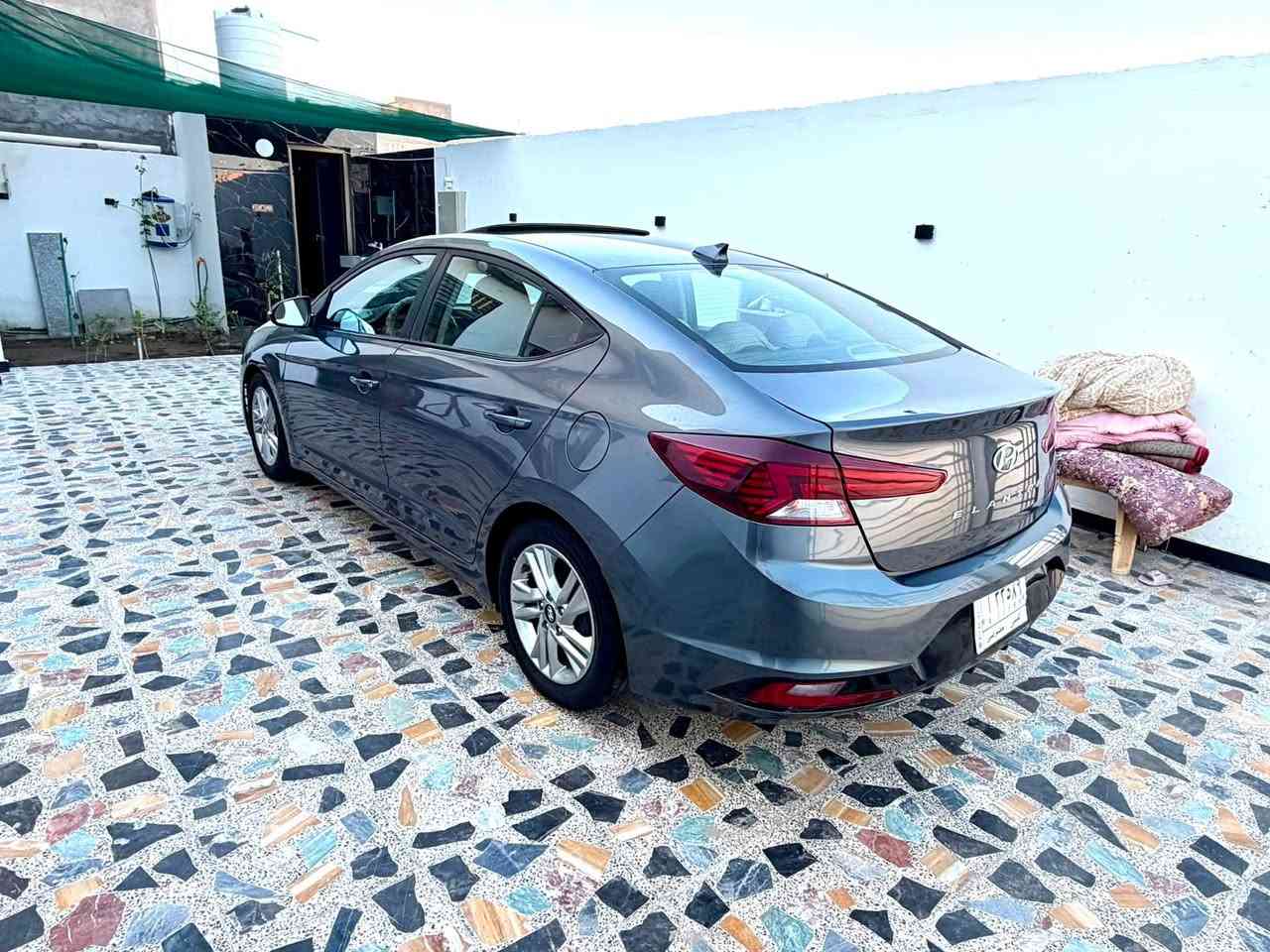 ‏إل النترا موديل 2020 وارد أمريكي طول مواصفات ‫1‏÷1‬ رقم مثنى سيارة جاهزة وكن ما جيت كفالة عامة ما عدا بنين جاهز السيارة سعر 110 العنوان بصره. ***********
