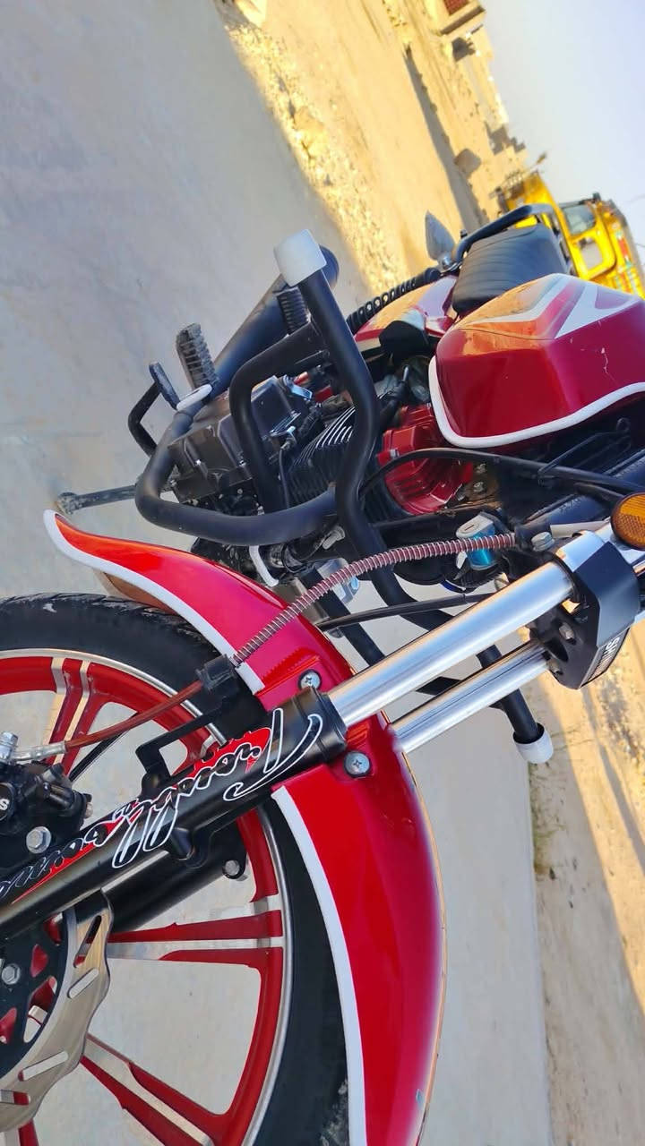 شنك24عالي كله وضع شركه بعده جديد تواير شركه جواه مستعجل على بيعته سعر 930وبي مجال بسيط مكان حديثه رقم صاحبه ***********
