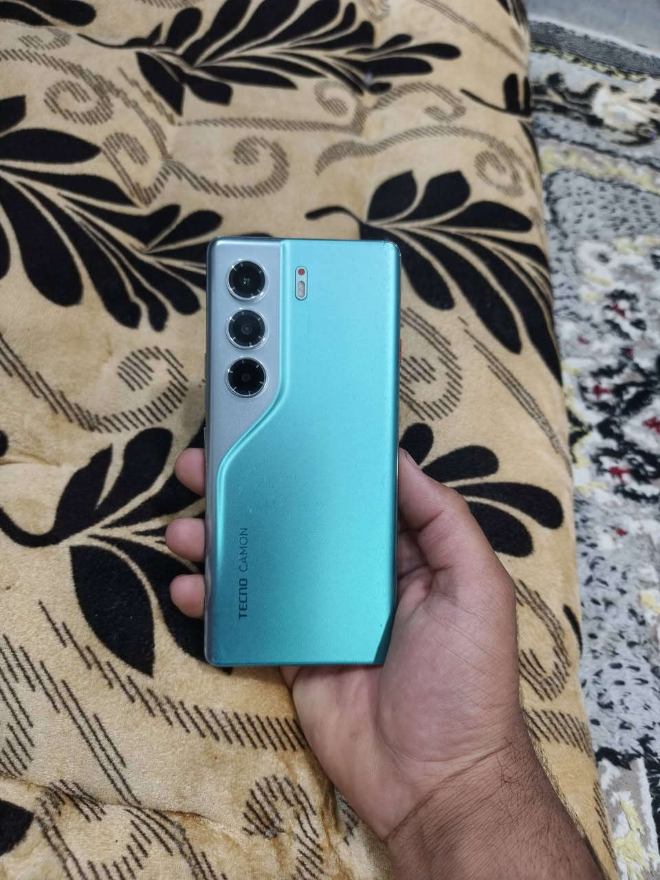 جهاز تكنو TECNO CAMON 40 Pro 5G جهاز كلش نضيف شرط ماداخل اي صيانه الجهاز توني ماخذه اخو الكرتون او جهاز راقي خدمي العشوائيه مالته 12 بيع مستعجل السعر 360الف بي مجال بصيط حق الجيه ***********
