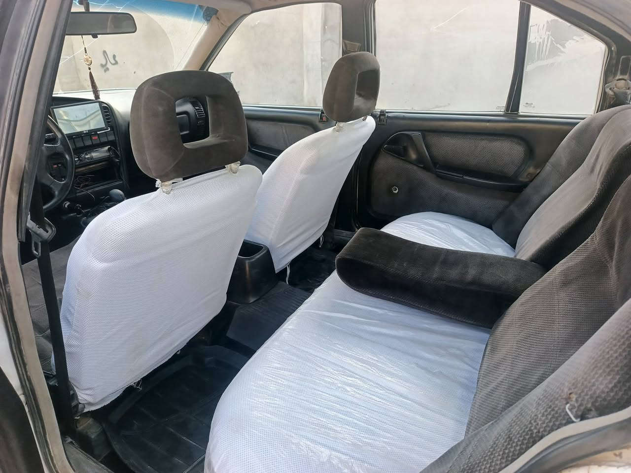 السلام عليكم اميكه للبيع سياره كير ومحرك شرط اكسل وكاردن وطخم تاير شادهن جدد دواخلها سقفيتها جديده سستم سماعات بيها رقم اخضر شرط التحويل السعر 24 وبي مجال ***********
