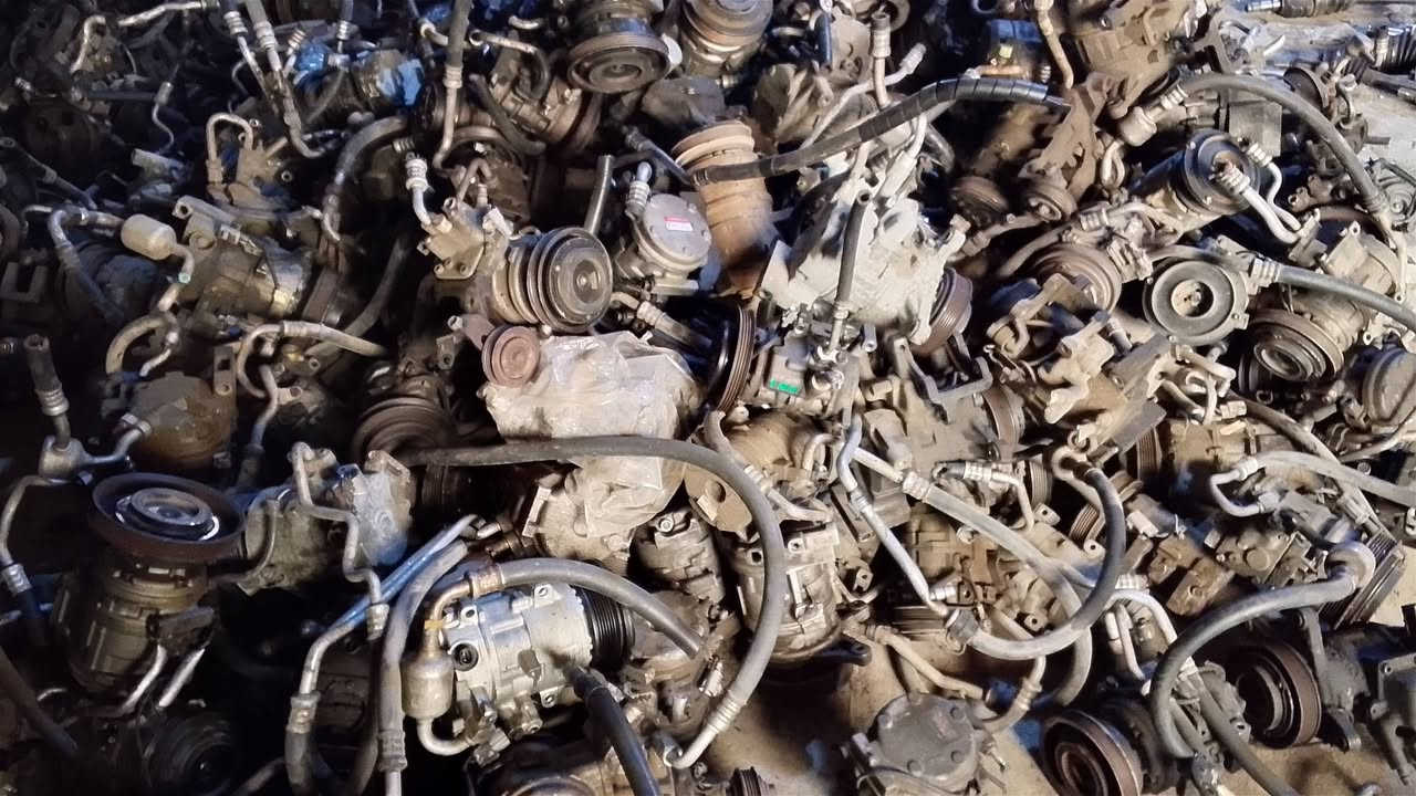 سلام عليكم ورحمة الله وبركاته يتوفر لدينا قطع غيار سيارات اليابانية كورلا كامري (كنبريسر /دينمو / مشط ستيرن/ اذان محرك /سلف / قمجي كير/ باور ستيرن / باور +عنبار / )

العنوان بغداد الطالبية ساحة 83 مجمع بغداد 

للتواصل الاتصال على رقم الهاتف (***********)

يوجد توصيل لجميع محافظات العراق .
