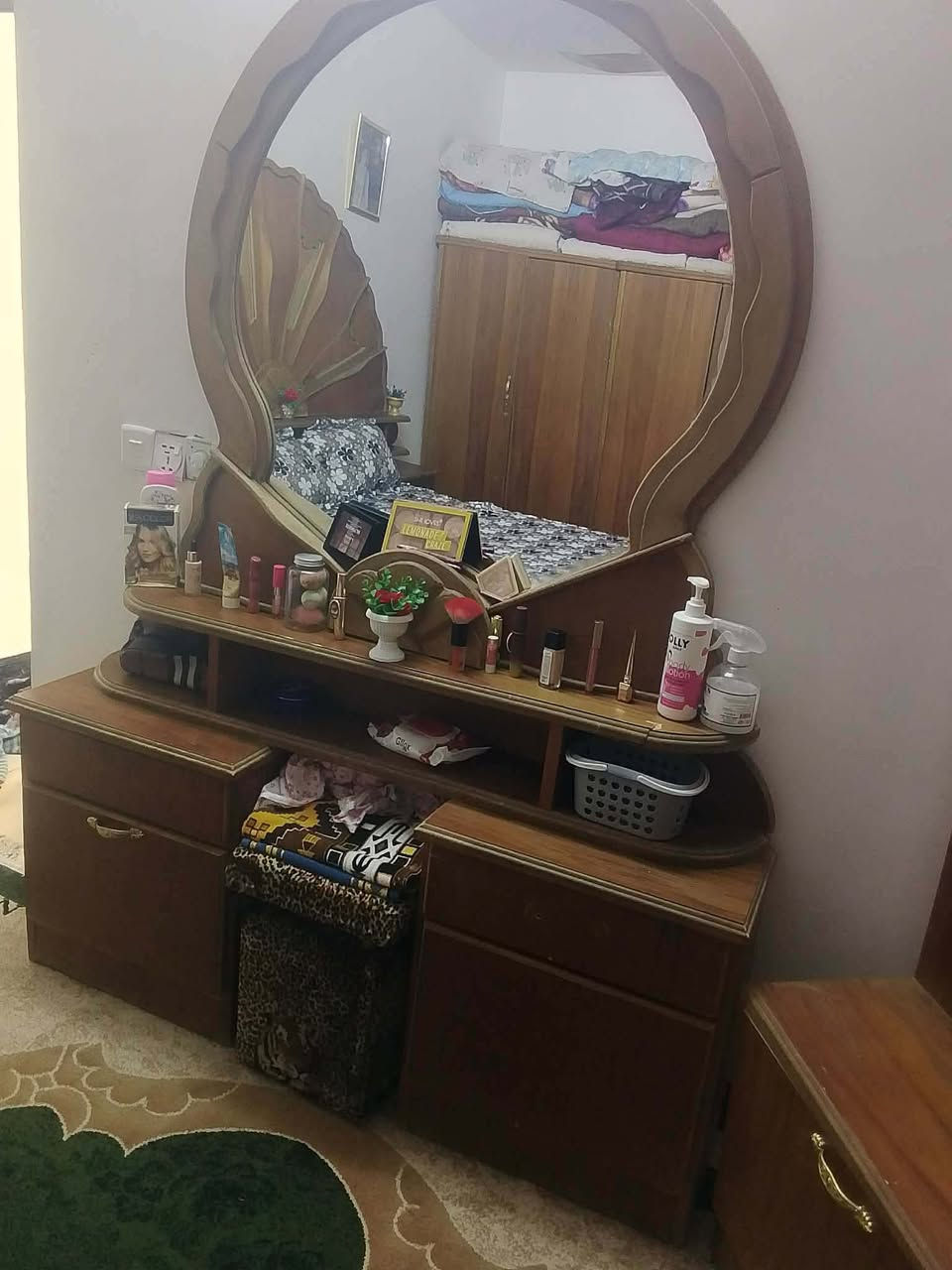 غرفه نوم نضيف... بسعر. 350.... 
 عنوان.موصل قوسيات... 🤎


**إذا كنت صاحب هذا الإعلان وتريد حذفه لأي سبب، رجاءا أرسل رسالة إلى الدعم الفني**