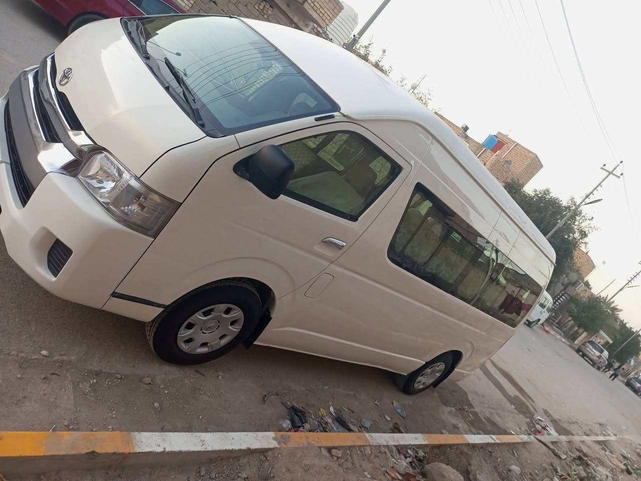 سياره هايسه موديل 15 بيه صبغ يم قبق البنزين وصندوك بي صبغ بصيط مكينه كير كفاله كسن حداديه طخم تير جاهزه ربع ماذب عليه سعر 245 ستفسار تصال عرقم ***********
