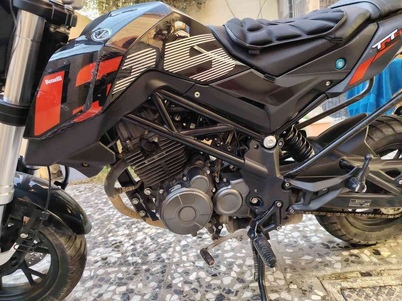 سلام عليكم بنلي 135 اخت الزيرو ماشيه 2000 البيع ***********
