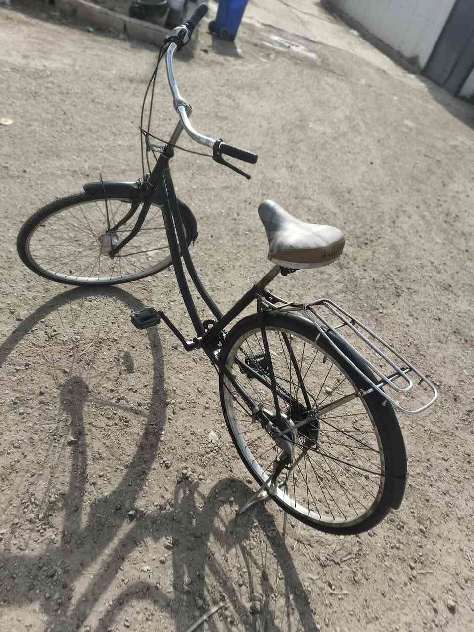 مرخصه الادمه بايسكل ياباني بناتي قياس 26 سعر65 الف (مكاني بغداد خدمي مطار المثنى) 
اي استفسار اني حاضر للاتصال ***********
