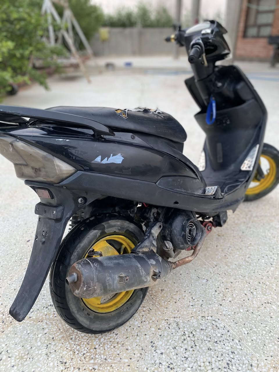 السلام عليكم دراجة ماكس عدله بوشة 49 دراج خير من الله نضيفة هندر مكينة خرسة للأمانة مفتوحه مرا وحدا كور بدلت ولفات  مكاني بعقوبة تقاطع القدس سعرها 400 وبيها مجال للشراي اتصل ***********
