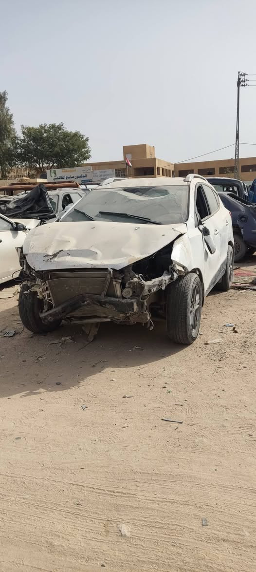 سلام عليكم توكسان 2016 بابل بسمي مكلوبه مكان السياره نجف/***********
