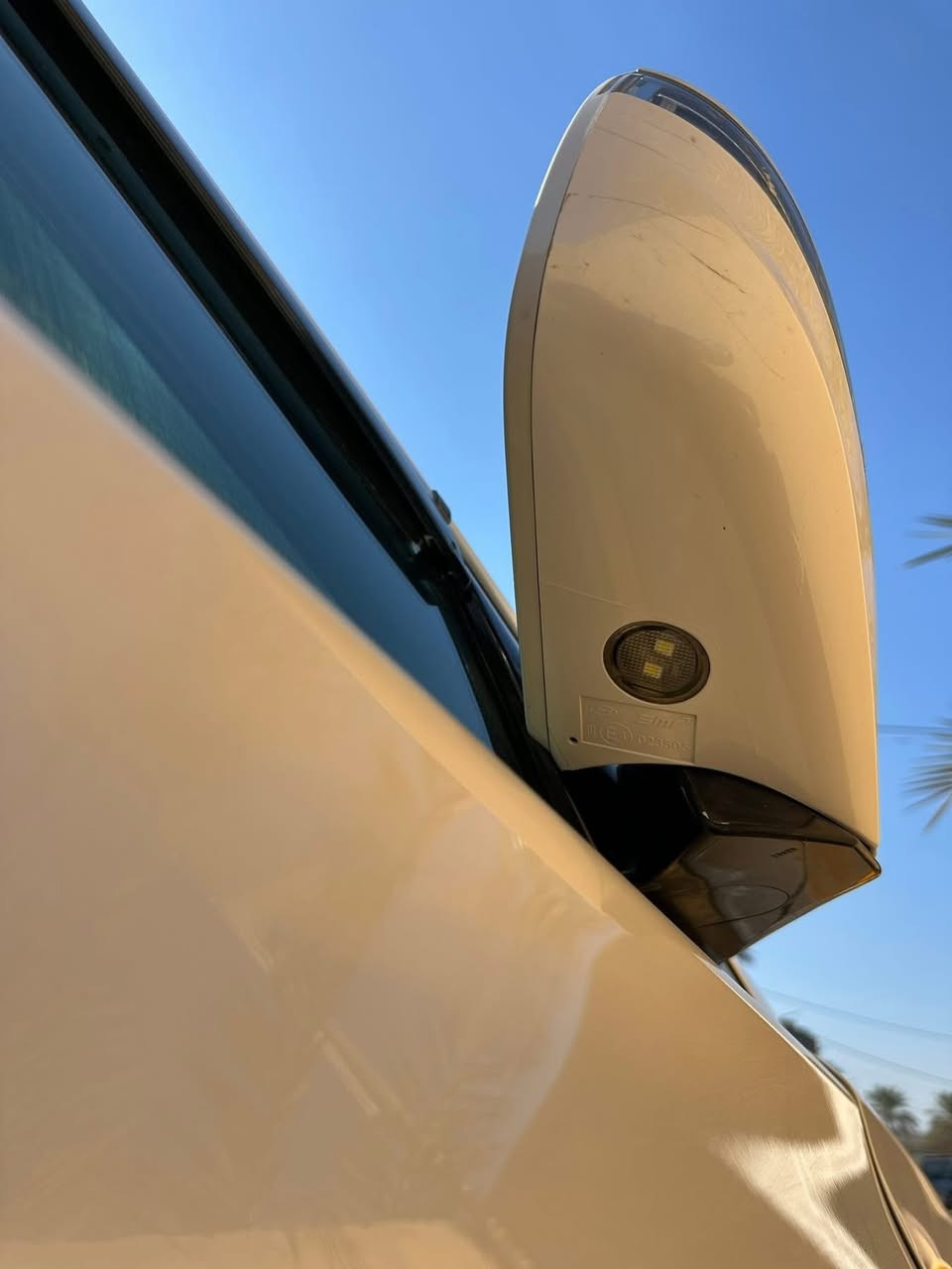 ازيرة فول مواصفات خليجي 2014
رقم بغداد الماني جديد سنويه لل2029

محرك6.سلندر3000
عداد المسافات(141000)
بانوراما.
بصمه ابواب 
بردات ابواب خلفيه عدد2+برده جامه خلفيه
لد امامي خلفي
حساسات اماميه خلفيه
بلوتوث.USP شاشه تسله اصلي مع داش كام مراقبه
كير+محرك+كهربائيات+تبريد+تدفئه.مكفوله
صدر امامي خلفي جديد
تخم تاير 4 جديد 2026
ويل كب كروم جديد 

بيه فقط قبص الصندوق شبر 

 هاتف(***********)موديل 2014 مكاني ديالى  

 سعرها 127 وبي مجال
