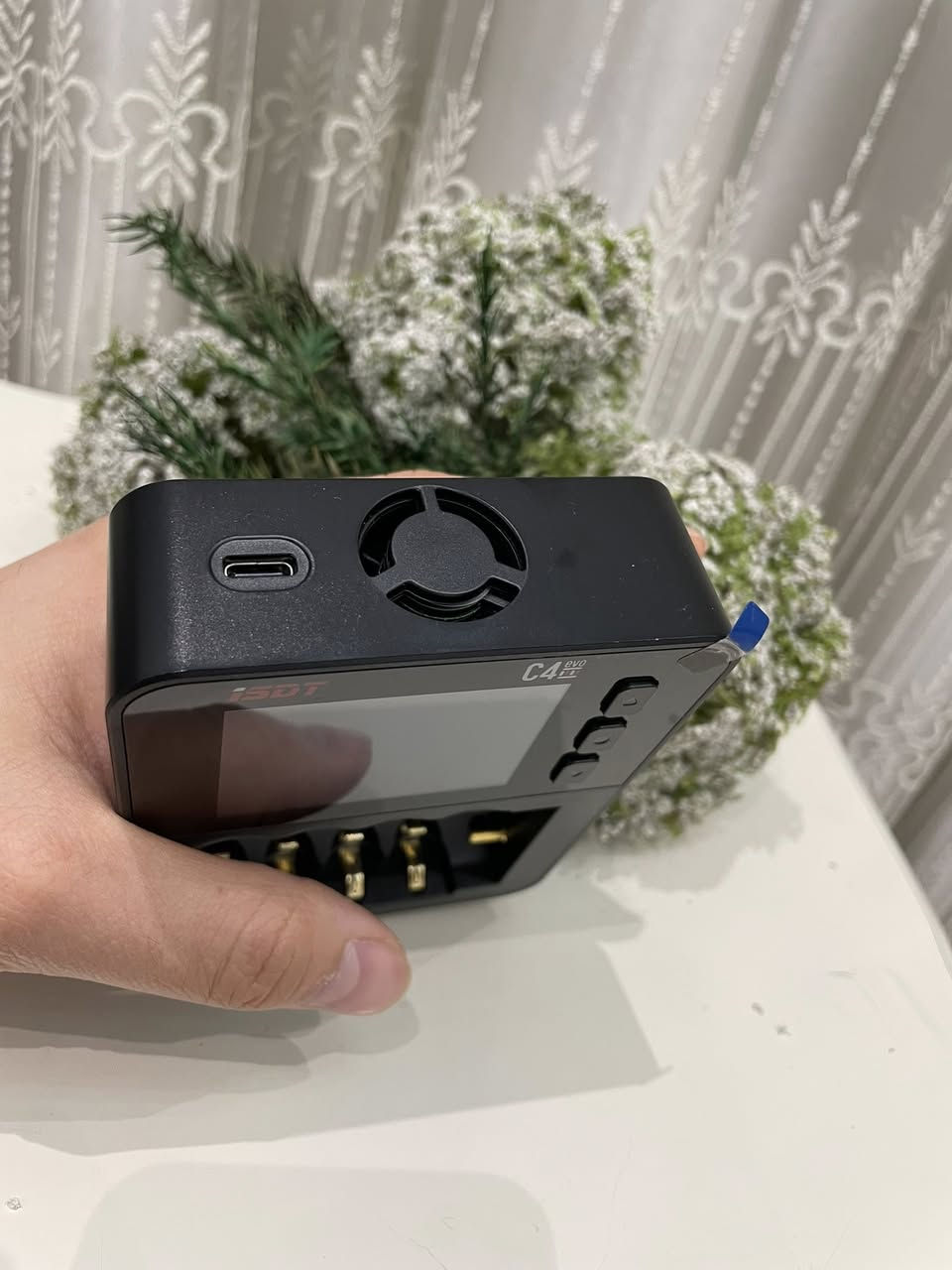 بعد اذن الادمن
شاحنة بطاريات سمارت احترافية من شركة isdt 
 
للاستفسار و التواصل على الخاص
متوفر توصيل لجميع محافظات العراق


**إذا كنت صاحب هذا الإعلان وتريد حذفه لأي سبب، رجاءا أرسل رسالة إلى الدعم الفني**