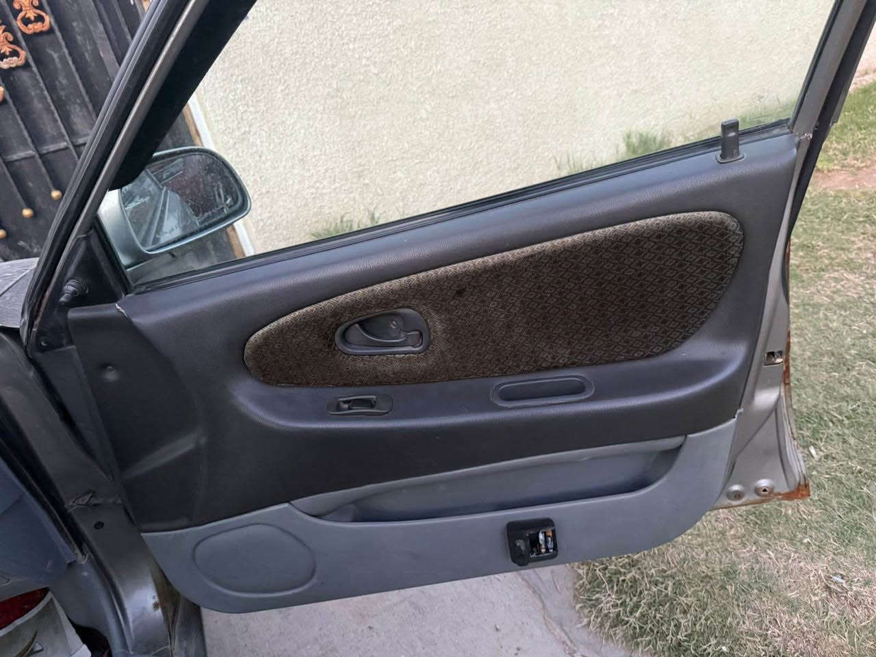 سلام عليكم بروتون 2005 حزام صبغ سياره جديده كير محرك صدر تايرات كله جديد تبريد شغال ثلج سستم صوت ويل كب جديد سياره حيل حيل جديده سنويه ساقطه رقم ذي قار صدامي راعيها موجود وسياره بيه قسام شرعي وكلهم موجودين. وحاضرين للتحويل مكاني بغداد حي الخضراء بيع لو مراوس *********** سعر السياره 45 وبيه مجال قليل بغداد, العراق
