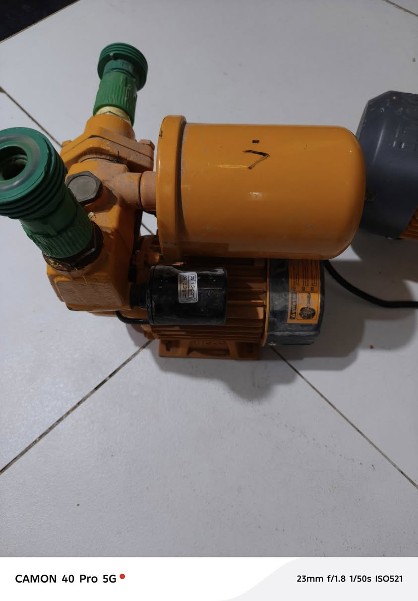 سلام عليكم شباب مواطير واحد سل ستيل واحد عادي لبيع السعر خاص ***********
