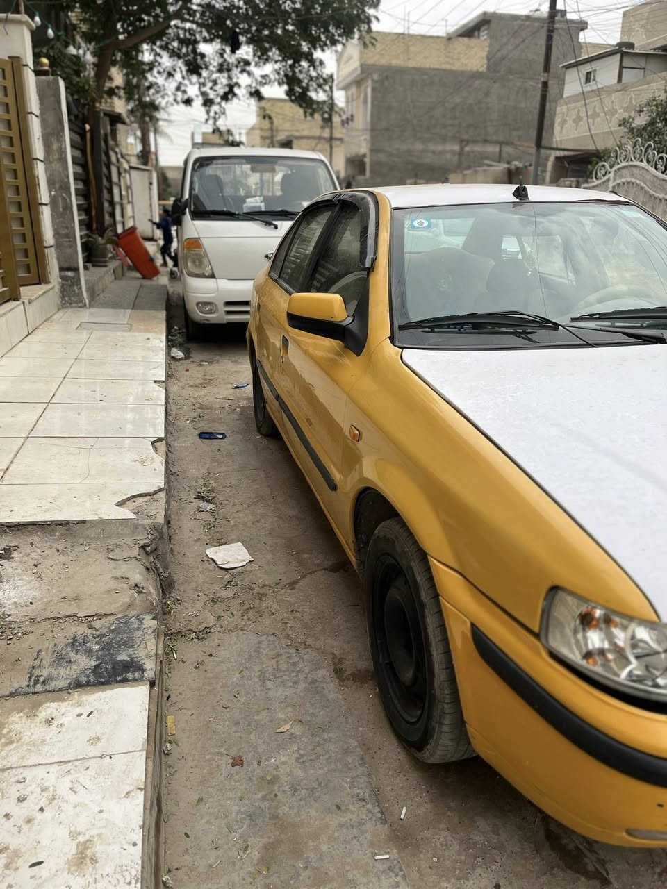 سياره سمند موديل2011 تكسي السنويه ب اسمي تحويل ثاني يوم
مصفره هيئه غرامات ما عليه بس الشباج مال دعاميه الاماميه مكسور سياره  محوره كير و محرك كورلا بيكاتشو شرط فحص فيتر السعر 34 وبيها مجال شي بسيط مكاني بغداد 
الرقم ***********
