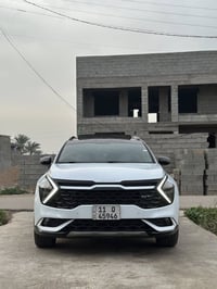 سبورتج 2024 ضمان الدوليه ماشيه (11000) السياره فول مواصفات ومناقصها شي...