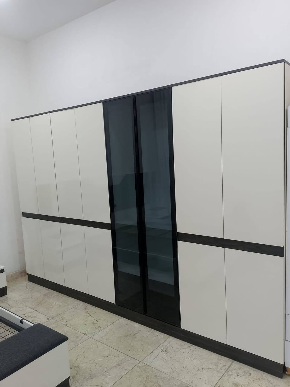 غرفه ١٠ قطع كولش نظيفه أخذته قبل ٧ اشهر ب ٨٠٠ نهايتها لغرض الانتقال 
عنوان بغداد التاجيات


**إذا كنت صاحب هذا الإعلان وتريد حذفه لأي سبب، رجاءا أرسل رسالة إلى الدعم الفني**