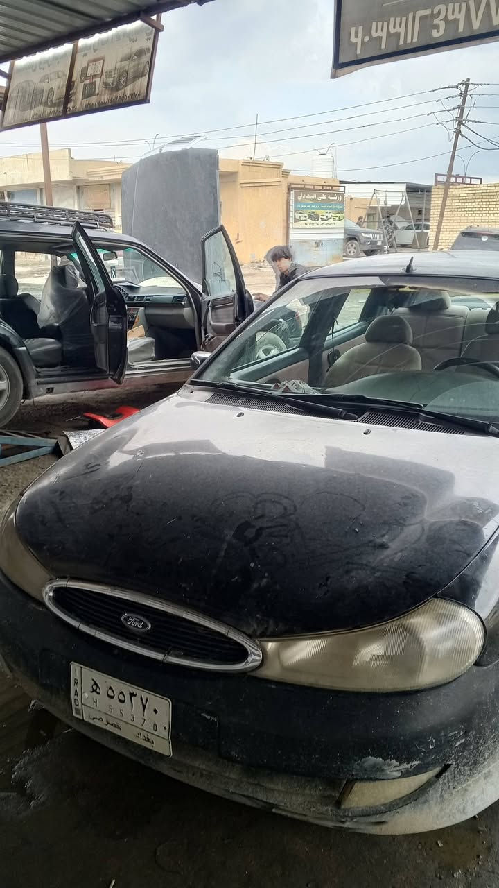 السلام عليكم سياره فورد امريكي موديل 98سياره جاهزه من كلشي ترايك وين ماتريد لزياره ورجع حداديه حلوه تايرات حلوات سياره جاهزه رقم بغداد مشروع وطني راعيه يمنا سعر 30رقم الاتصال ***********
