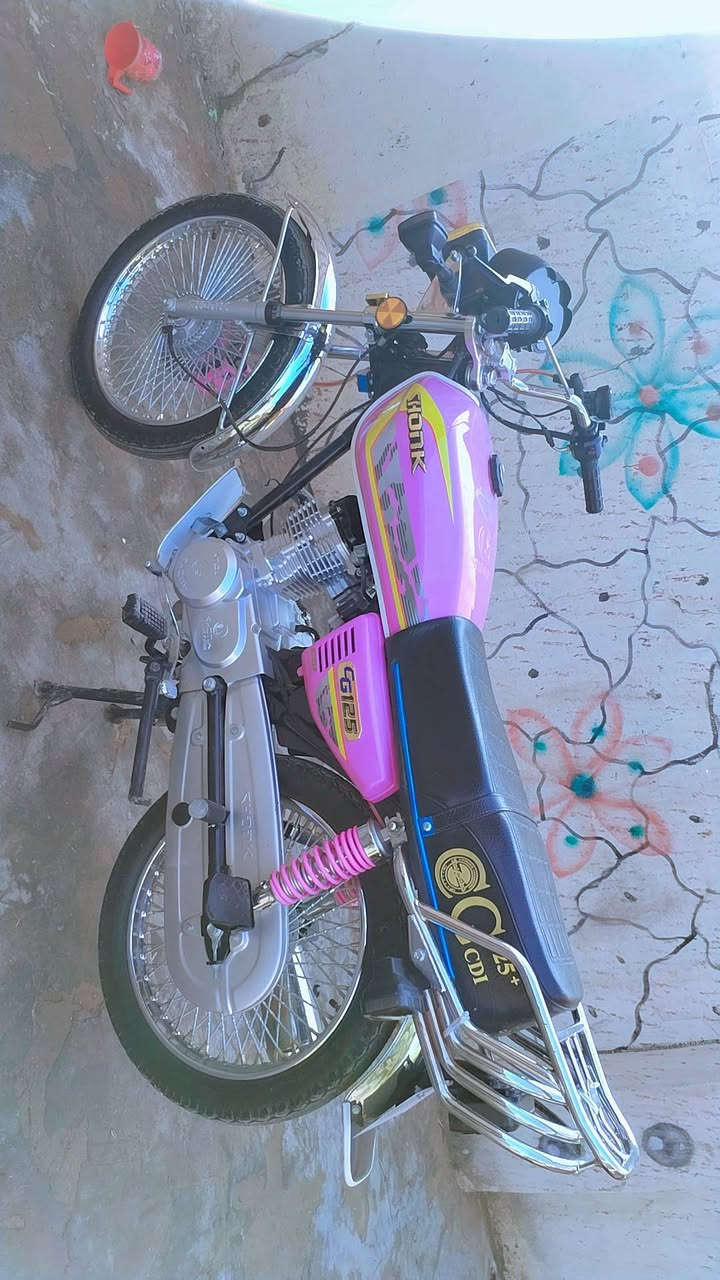 يا الله السلام عليكم دراجة البيع تايكر سونك الأصلي موديل ٢٥ مكفوله كفاله عامه أوراق كامله الدراجه جديده وحلو شرط انضف من الصوره لون مميز شرط زيرو كهربيات كله شغال 725/ وبيه مجال الشراي يتصل وبيه خير ويدلل ***********
