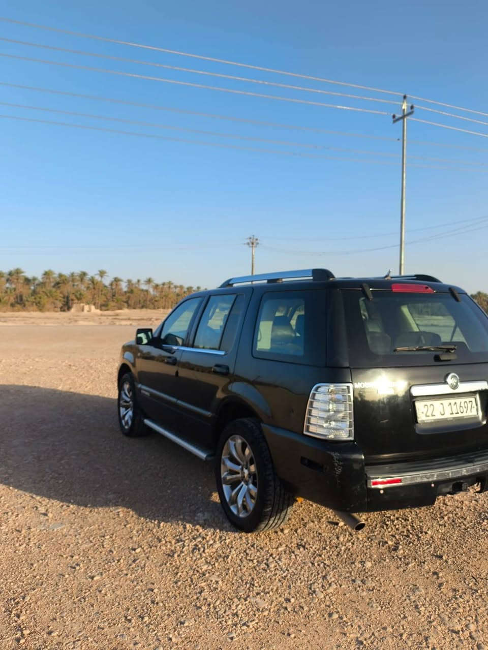 للبيع فورد مونتنير علمدارية
وارد امريكي حادث چاملغ امامي و مصلح
رقم اربيل بـ اسمي
المكينة V6 حجم 4.0 جديدة و الگير جديد
تحكم استيرن مرايات جانبية كهرباء
السيارة 7 راكب
نظام AWD يعني دفع كلي للعجلات 
نظام مانع انزلاق 
كشنات جلد 
تخم تاير + تخم ويل جديد
رمز سري قفل ابواب و صندوق السيارة
شاشة تاب مع كامرة خلفية عمل
حدادية جديدة 
ادوات السيارة كلها اكسبلور بس البچم يختلف 

ملاحظة / التبريد يحتاج فقط غاز لأن من شديت المكينة طلع الغاز مالتها
الدعامية الامامية تحتاج ترتيب و مقاعد الكشنات كذلك

السعر 85 ورقة 
مكاني ديالى 
للأستفسار 
اسيا  ‎0770 071 7300
اثير   ‎0790 151 2872
