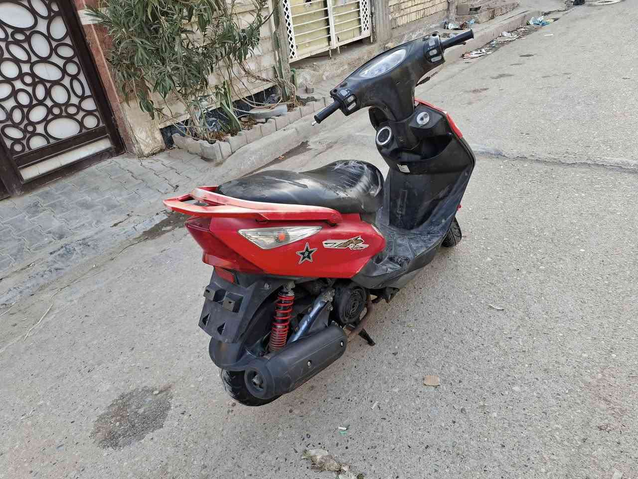 ماكس ثعلب ١٤٠ /دراجه كل نقص مابيهه مكينه خرسه كهربائيات شغاله سلف هندر لايت زنون تايرات جدد /ب٥٠٠ وبيهه مجال /بغداد الشعب/***********/
