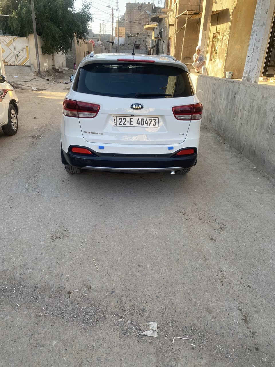 السلام عليكم  سورنتو 2018  للبيع رقم اربيل  السياره كفاله ضربه و تبديل  ما عده بيه بارد اثر شخط ب الباب اليمنه الورا كد اصبع و قبق الصندوك بي شبر بارد  و الباقي كفاله الموصفات فول ما عده البنورامه  السياره بصمه و كشنات كهربائي  6 سلندر 7 راكب 
مكاني البصره 
السعر 220 و بيه مجال  
***********
