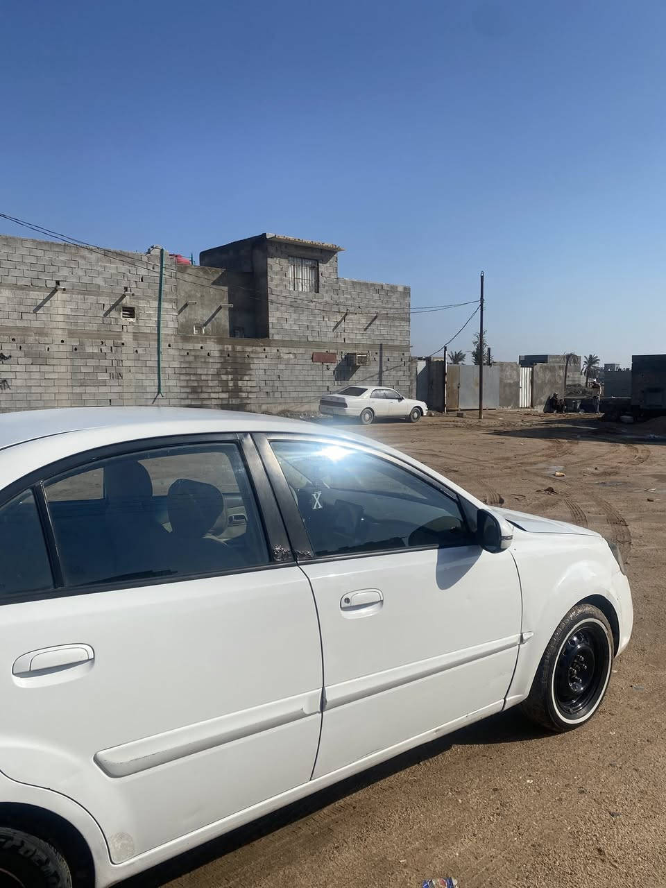 سلام وعليكم 
كيا ريو ٢٠١٢
مكينه ١٦٠٠ ستوني شادهه جديده
السياره بيهه فقط جاملغ بارد
والهلالات ملكوطه
السياره بأسمي تحويل مباشر
السعر ٨٧ وبيهه مجال كلش قليل
***********
موقعي البصره ابو الخصيب
