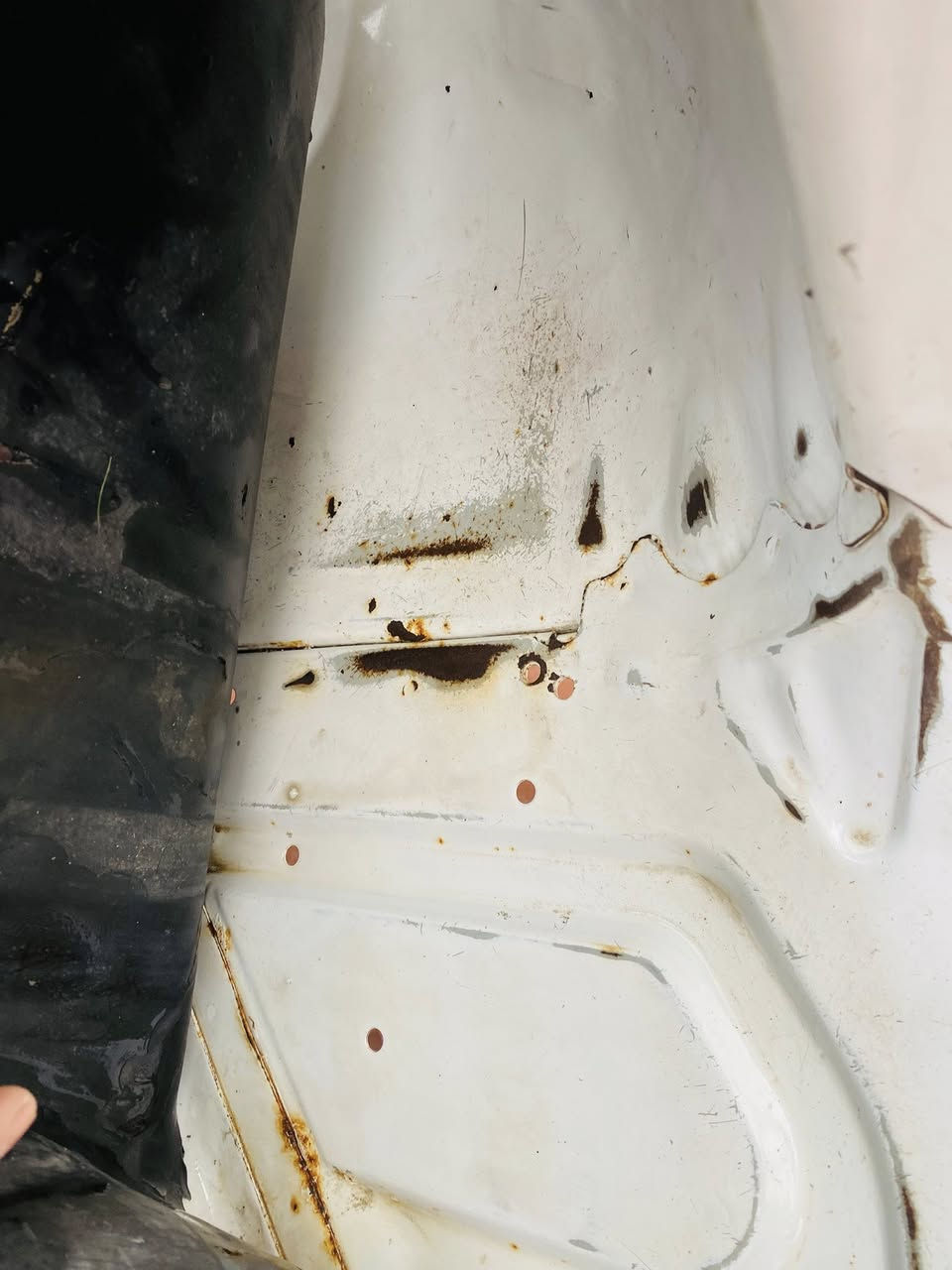 السلام عليكم تكتك للبيع مديل 22 شهر 10 رقم وسنويه
 تكتك كفاله ماعده طخه بل بك لايت الوره 
 مكينه مكفوله لا تنقيص ولا تبخير  
تكتك نضيفه مال خبزه 
سعر 8100 وبيها مجال بسيط 
مكاني بغداد قرب الشعب 
رقم الهاتف ***********
