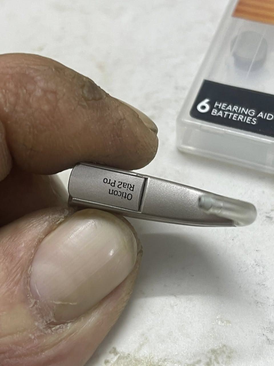 السلام عليكم عندي سمعية لي اصحاب السمع الضعيف سمعه اصليه لبيع السعر 150 ألف جديدة مستخدميه شي قليل  الله شاهد علي أخذته ٣٥٠ ألف ***********
