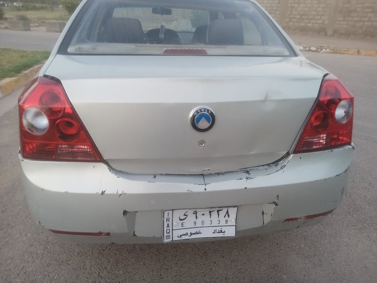 جيلي امكي موديل ٢٠١٣ ابلاديه وسنويه لل ٢٩ مكفول من كير مكينة وتبريد وتخم تاير وتبريد ثلج دواخل ابلاديه صدر جديد باتري جديد سعر ٣٢ مكان شهداء البياع شارع المضخة الاول ************ ***********
