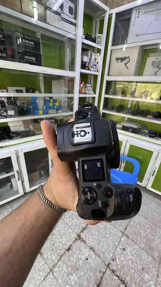 Canon .R 
نضافه95‎%‎ كامل ملحقات اصليه حزام شاحنه بطاريه رام جنطه
سعره بدي مليون و330الف 
مكاني بابل ***********
