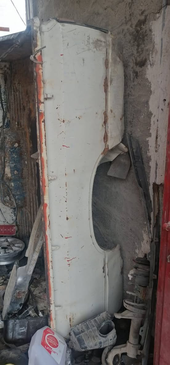 سلام عليكم بودي بكم 80 82 للبيع مابي عيب باب خلفي بي سعر 450 الف مكان قضاء طوز 
***********
