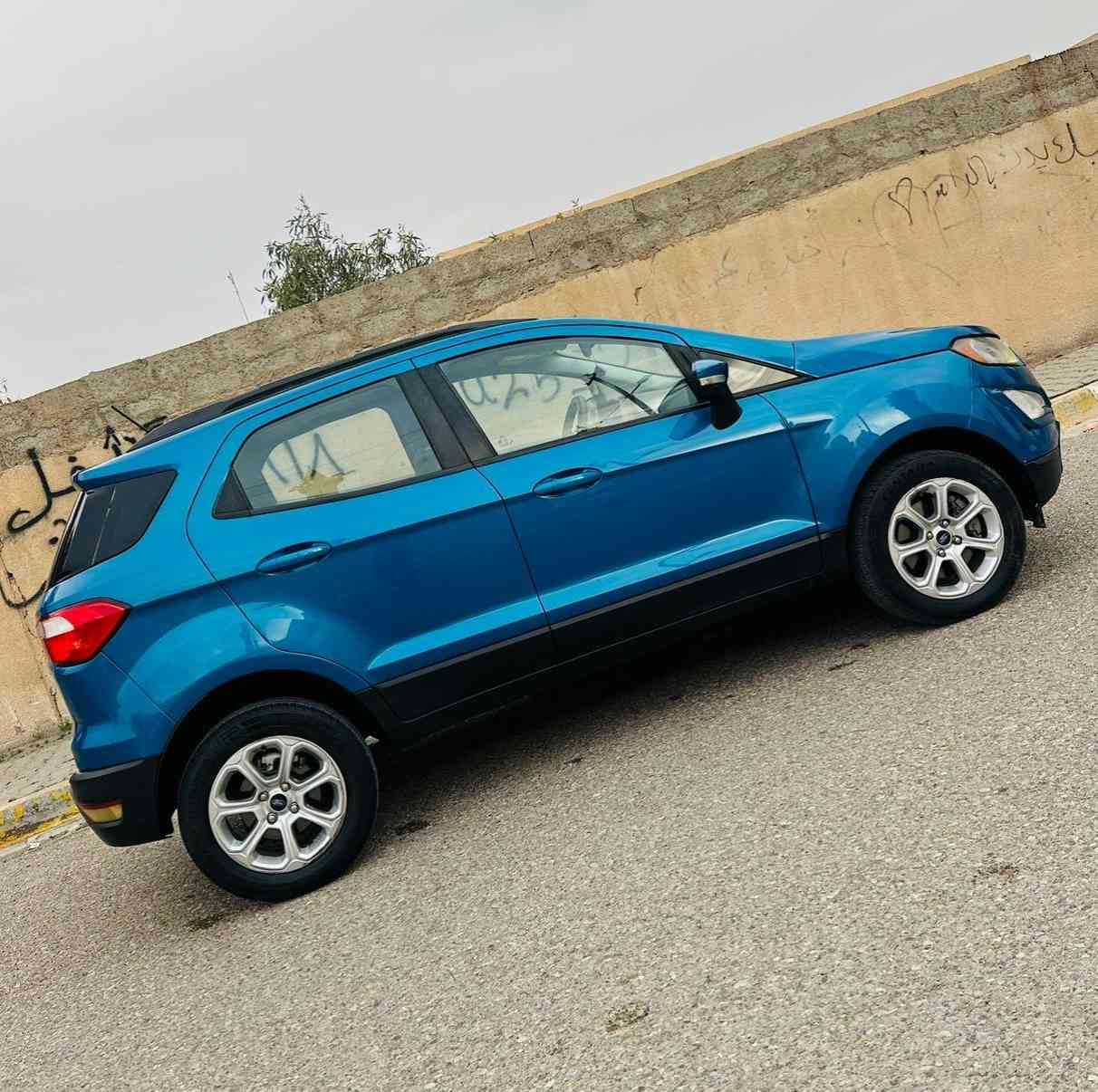 مرحبا
فورد ايكو سبورت 
موديل 2020
وارد امريكي 
حادث بنيد وشويه بقبق الجنطه بدون دواخل بدون ايرباك 
صور الحادث مرفق مع المنشور 
السياره فول مواصفات 
بصمه 
فتحه سقف 
كشنات كهرباء 
كشنات تدفه تبريد
فول تحكم استيرن 
كاشف ضباب 
شاشه كبيره 
كامره دواره 
حساسات 
ويل كب 
اشاير ب المري 
مري شفط 
انضمه قياده 
تبريد ثلج 
حجم المكينه 4 سلندر 
گير ومكينه مكفولات 
بعد بيها هواي موصفات 
رقم سليمانيه 
مكاني كركوك 
تحويل مباشر او وكاله 
ه‍ ***********
