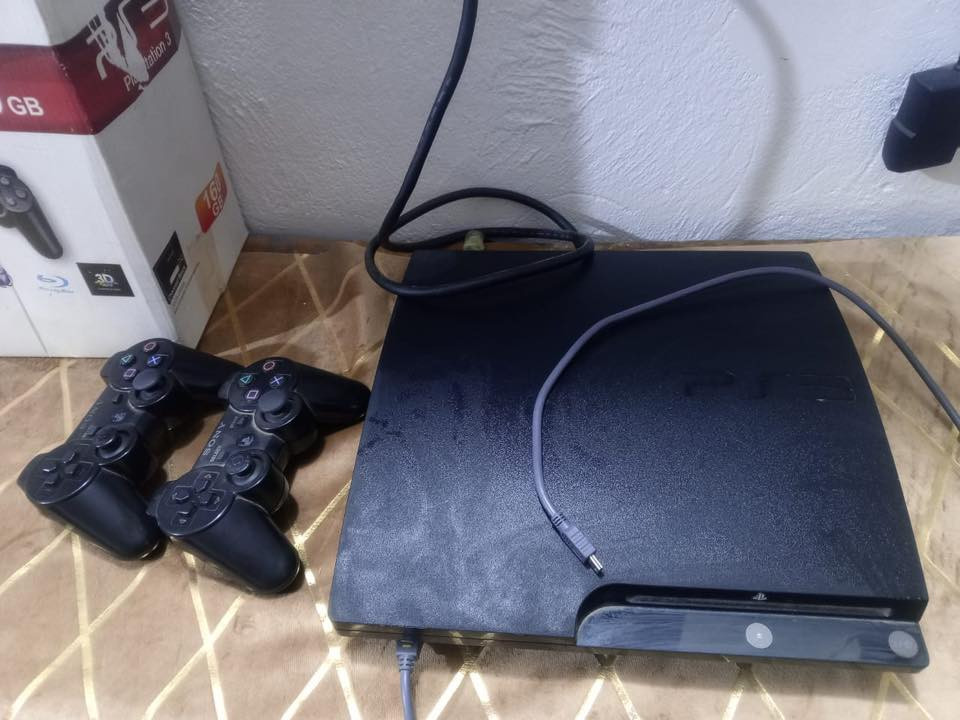 سلام عليكم
بلي 3 جهاز نضيف بيه هواي العاب فوك 10
مكاني بغداد مدينه قطاع 72
رقمي ***********
سعره 100 
وذا مكانك بعيد بيه مجال
