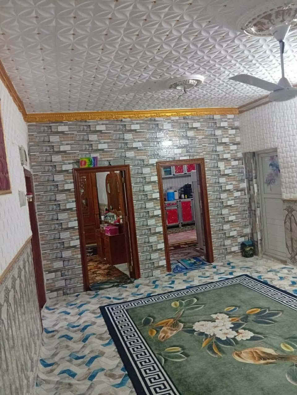 فرصه مميزه وبيع مستعجل دار للبيع طابو زراعي سند 25 مساحه 300 متر  بناء حديث منطقه سكنيه كافت الخدمات العنوان/حله وردية شارع الغسل مقابيل عيادة الدكتور احمد الجمل -------- ملاحظه بناء بلوك   السعر 55 مع المجال للاستفسار *********** + ***********
