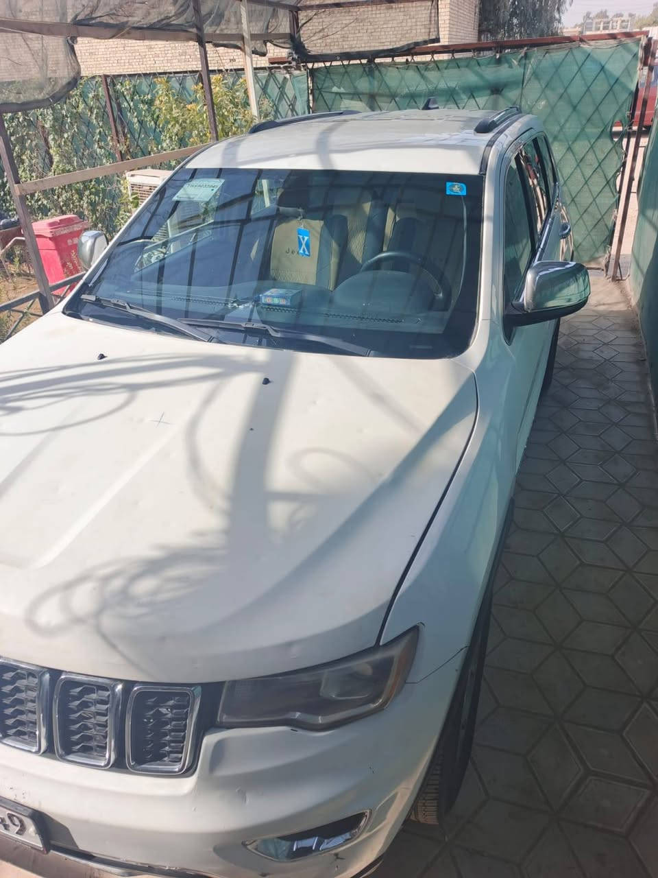 سلام عليكم
جيب لاريدو  امريكي 2018 محرك 6 رقم بغداد ماشيه قليل مثل ما وضح بالفيديو 
عنوان السياره بغداد الشراي يتصل ***********
