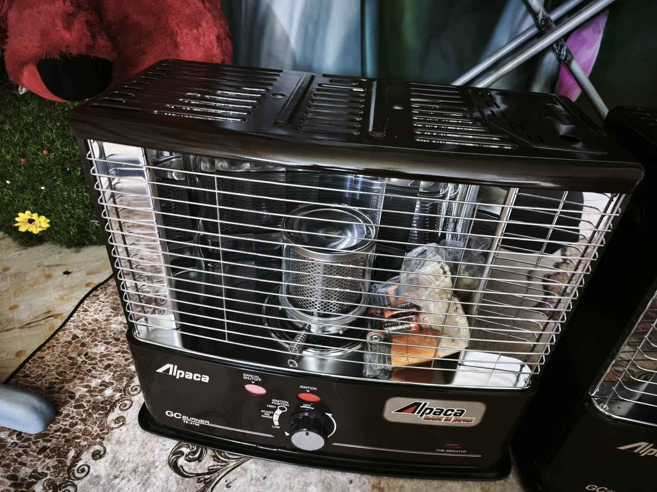 2 مدفئه جديدة  ما مشغلة السعر  250 قفل  الاتصال ***********
