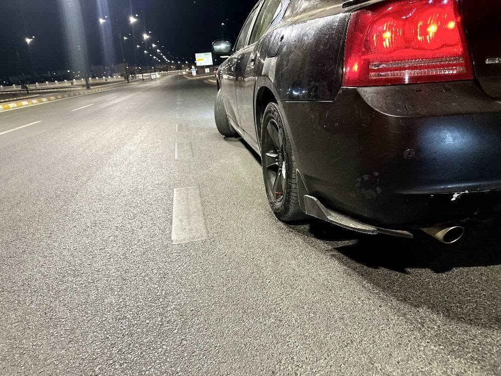 دۆج چارچەر مەکینەی ٣.٥ مەرغوب
سەیارەیەکی تا بڵێت کپ و نەرم و خۆشە و بە قوەتە 
مۆدێلی ٢٠٠٨. سەنەوی. سەوز بێ کێشە بە گرنتی ماڵی  مەدەنی نەبێت و دزراو نەبێت 
موس و بڕاوەی بە شەرت 
شاشەیە 
دەعامی دواوەی  گۆڕاوە بۆ srt
 خۆم کردوومە بە دەبڵ صاڵەنصا  
Abs 
کوشن کارەبیی
تەبرید مەرکەزی 
بەرز و نزمی پایدەری ئیستۆپ و سکرێتەر 
ئاوێنە کارەبیی 
لایتی ئەڵقە  لەحیەی پێشەوە و سپۆڕتی دواوە 
باڵی سەر سنوق 
بێ کێشە گێڕ و مەکینەی 
نرخی ٥٦ وەرەقە و مەجال 
ژ.م *********** السليمانية, العراق
