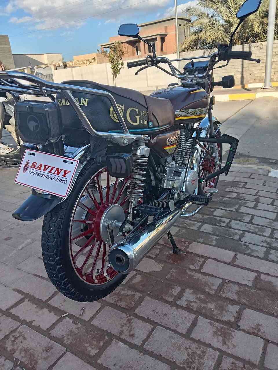 السلام عليكم دراجه سيفان للبيع شغال صلف أو هندر او كهربائيات كله شغال ماطور جديد
مكينه ماممدود عليه سبانه
موديل 2023
السعر 675 او بي مجال قليل للشراي
مكان الرمادي
الاستفسار ***********
