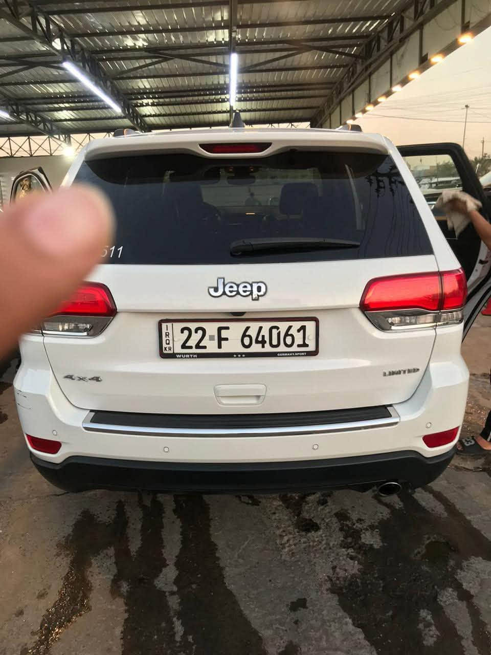 سياره جديده بوضع الشركه والله
اي شي ممبدل بيهه غير الزنون

جيب شيروكي ٢٠١٩
لمتد
محرك ٦
اللون ابيض كلين تايتل كفاله عامه رقم اربيل ب اسمي استخدام شخصي مواصفاتهه معروفه

***********
